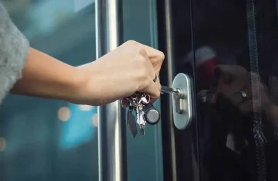lock-and-unlock-service.webp lock-and-unlock-service.webp